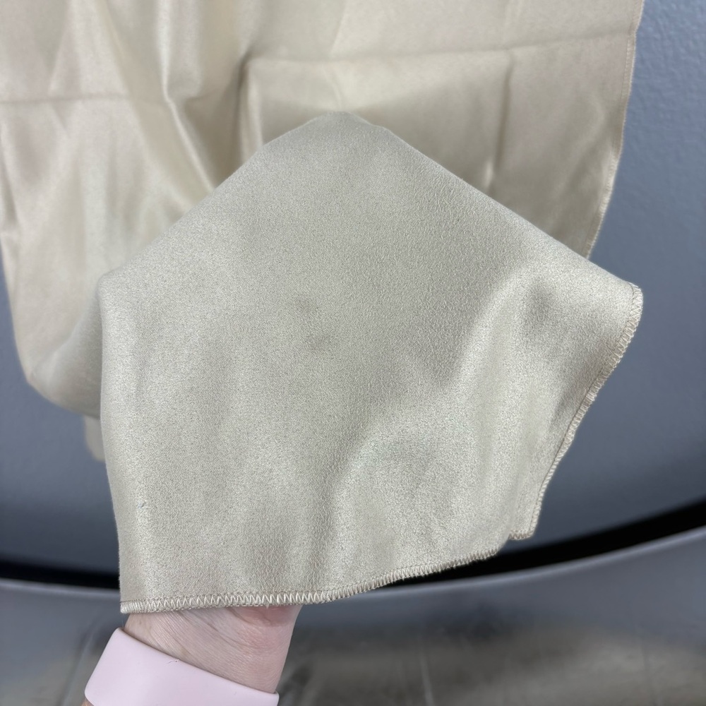 MicroNet Microfiber Towel XL - Picture 6 of 6